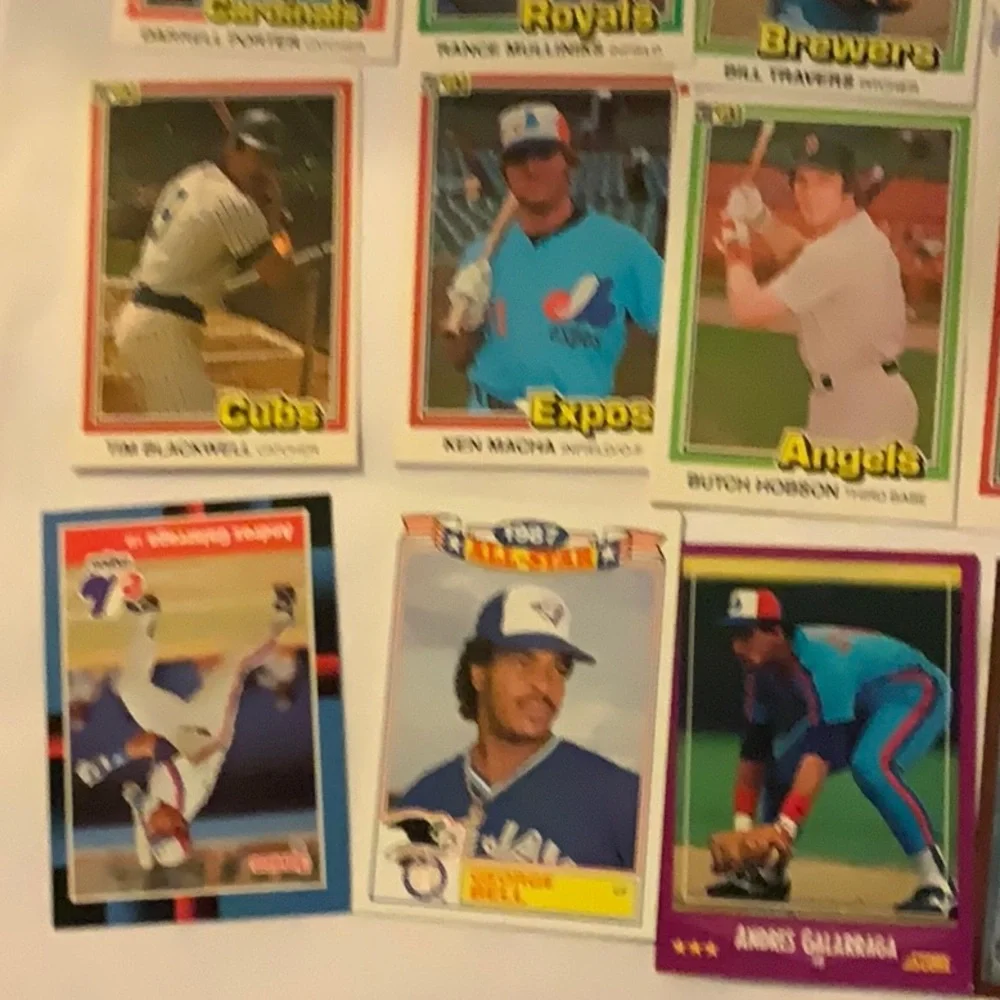 Bundle of Baseball Cards Lot 382